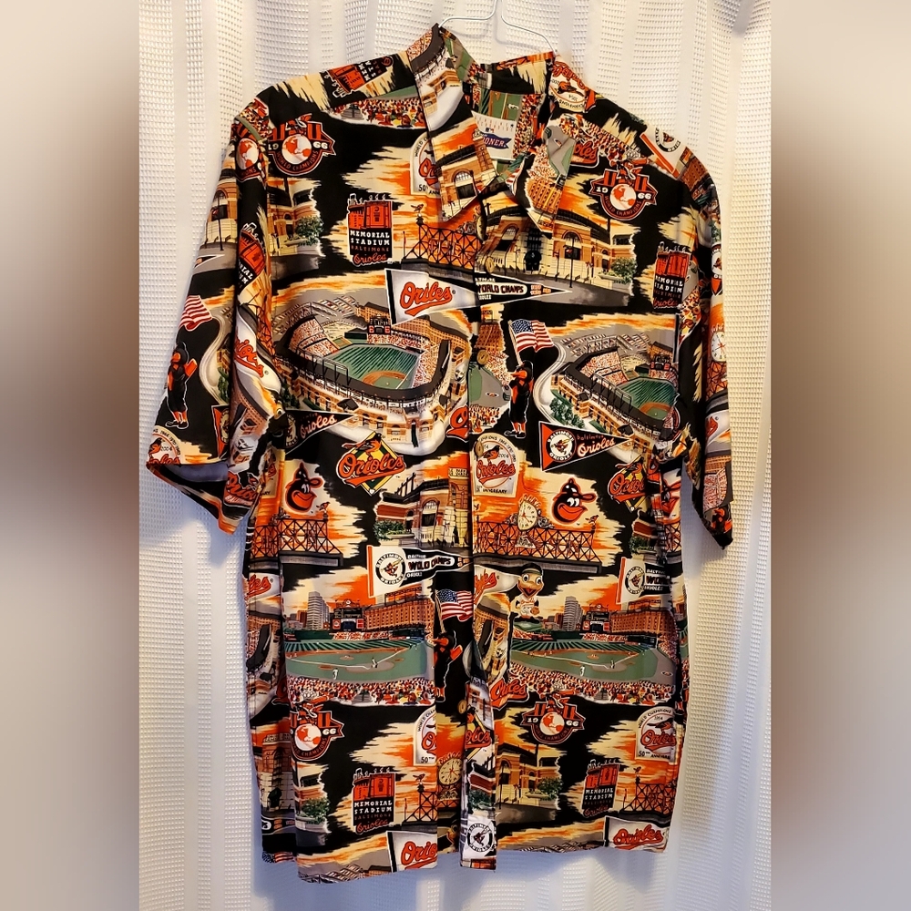 *Rare* Reyn Spooner 50th Anniversary Baltimore Orioles World Series Men's Shirt